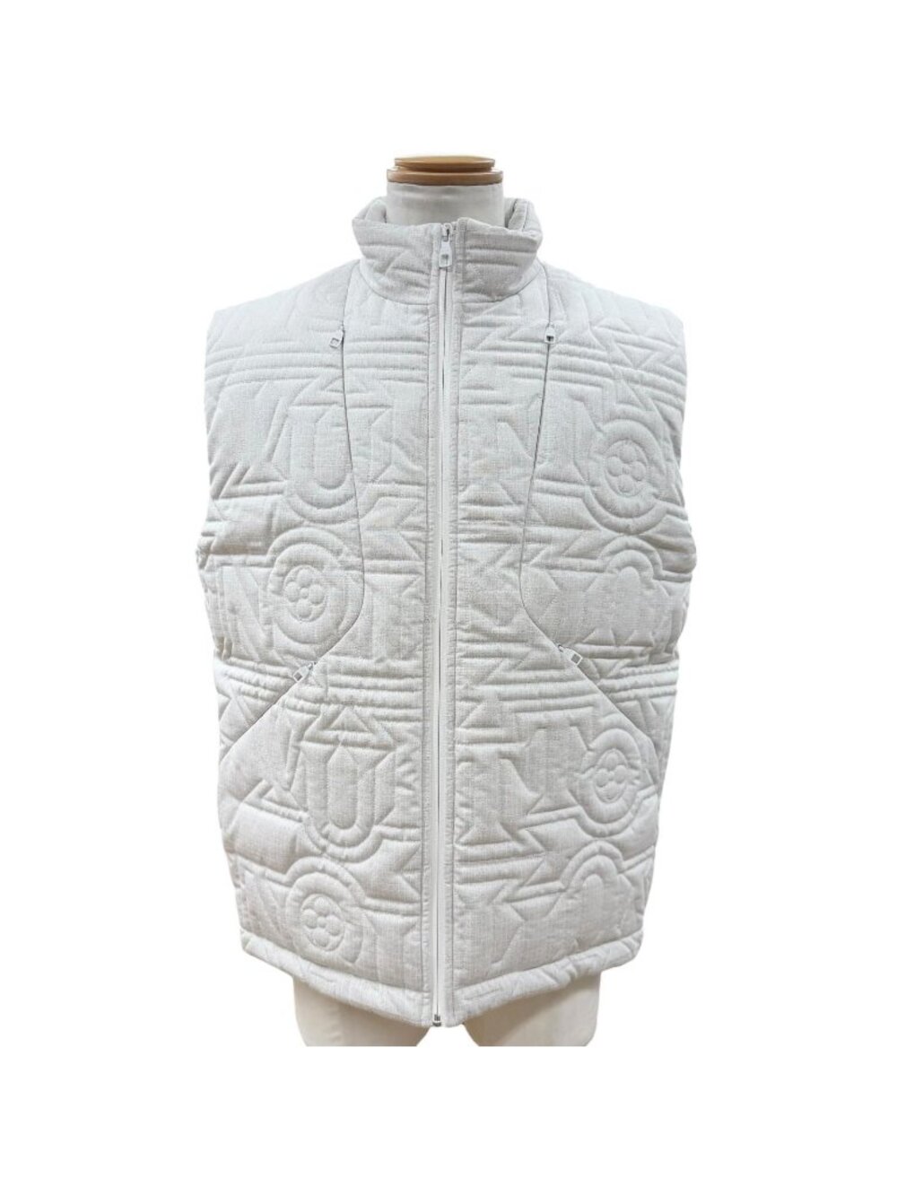 Louis Vuitton Quilted Snow Zip Up Down Vest White 46